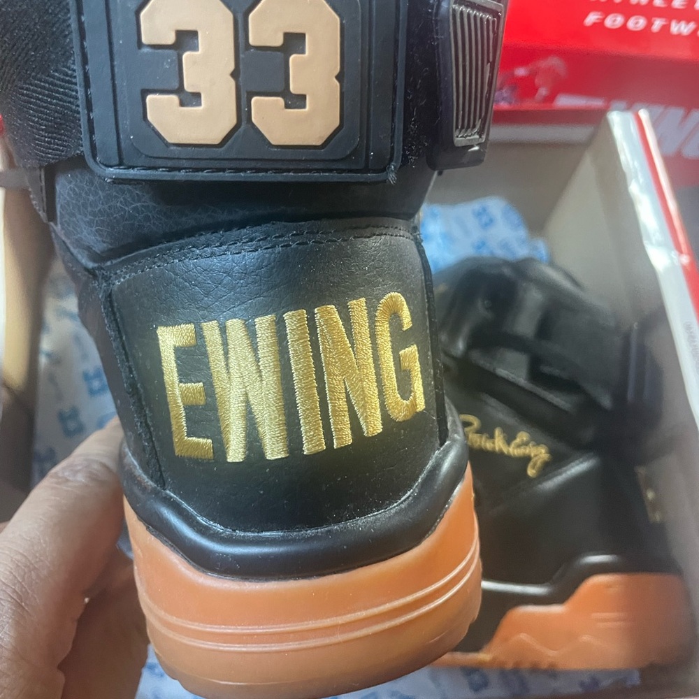 Patrick Ewing - image 2